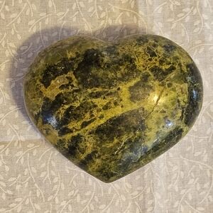 Serpentine Crystal Heart